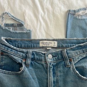 Abercrombie Curve Love Ankle Straight Ultra High Rise